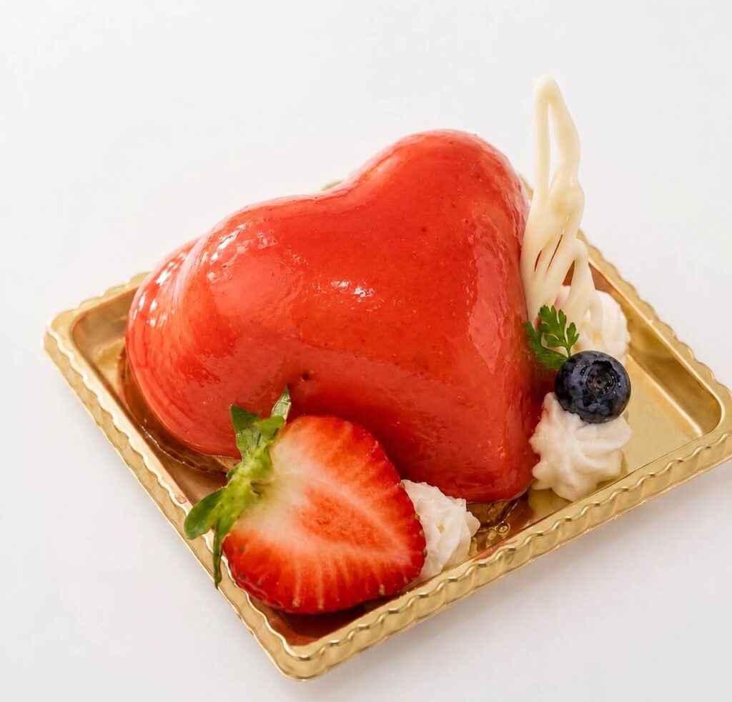 ピスタチオと苺のムース